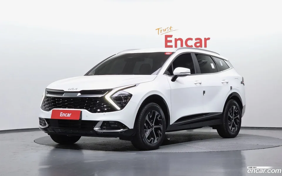 Kia Sportage Hybrid 2WD 2024 — фото 1, купить с доставкой в Москву