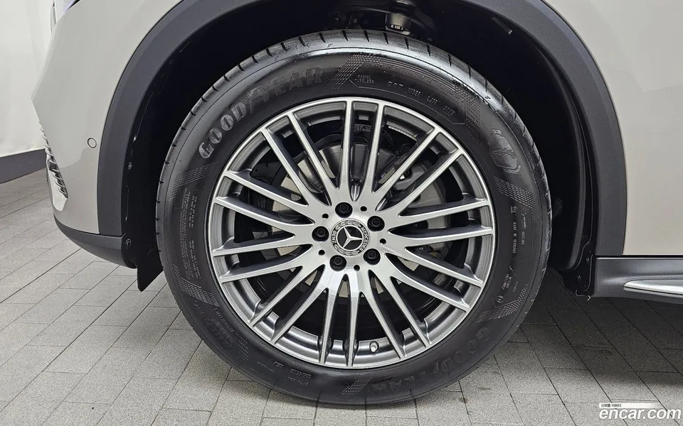 Mercedes-Benz GLC-Class GLC220 d 4MATIC 2024 — миниатюра 5