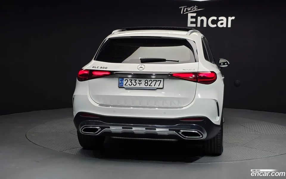 Mercedes-Benz GLC-Class GLC300 4MATIC AMG Line 2024 — миниатюра 4