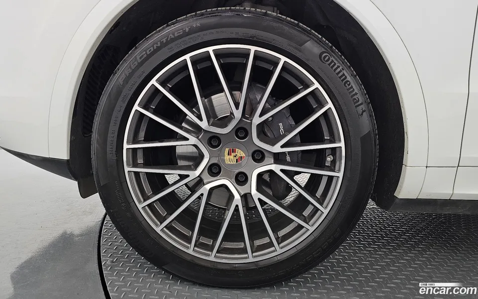 Porsche Cayenne 3.0 2023 — миниатюра 5