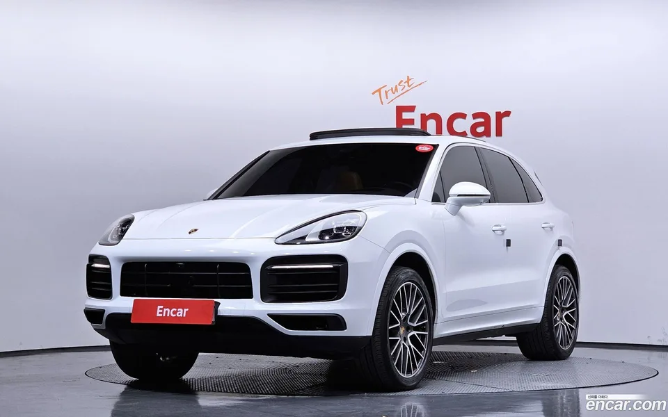 Porsche Cayenne 3.0 2023 — фото 1, купить с доставкой в Москву