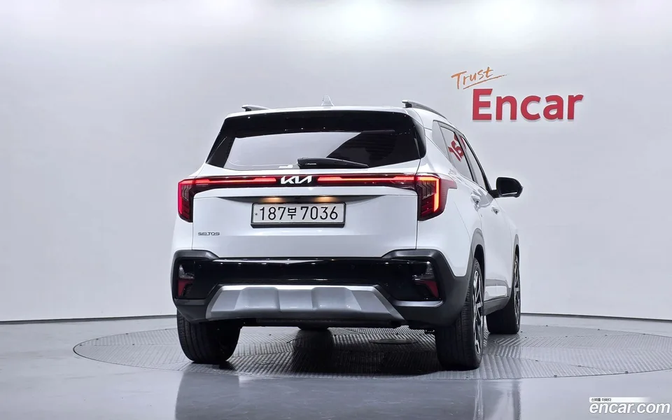 Kia Seltos 1.6 2WD 2023 — миниатюра 4