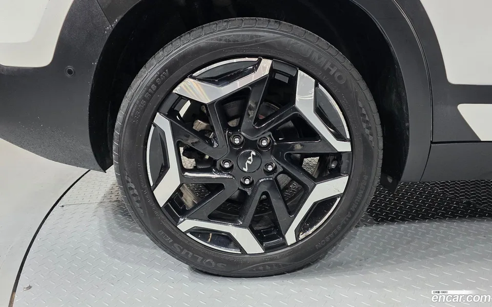 Kia Seltos 1.6 2WD 2023 — миниатюра 5