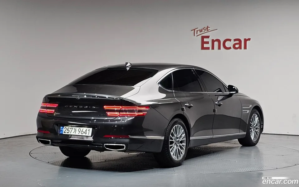 Genesis G80 2.5 2WD 2023 — миниатюра 2