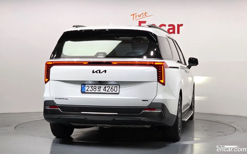 Kia Carnival HEV 9 2025 — миниатюра 4