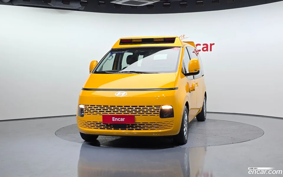 Hyundai Staria L3.5 2024 — миниатюра 3