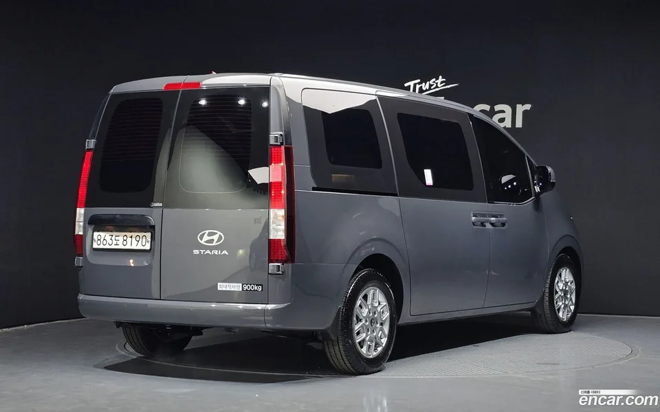 Hyundai Staria L3.5 3 2025 — миниатюра 2