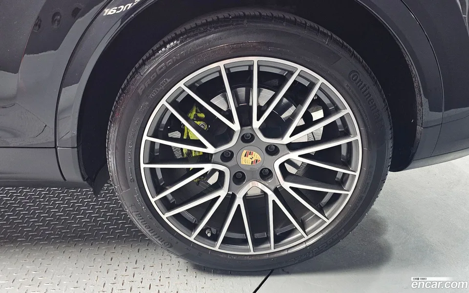 Porsche Cayenne 3.0 E- 2022 — миниатюра 5