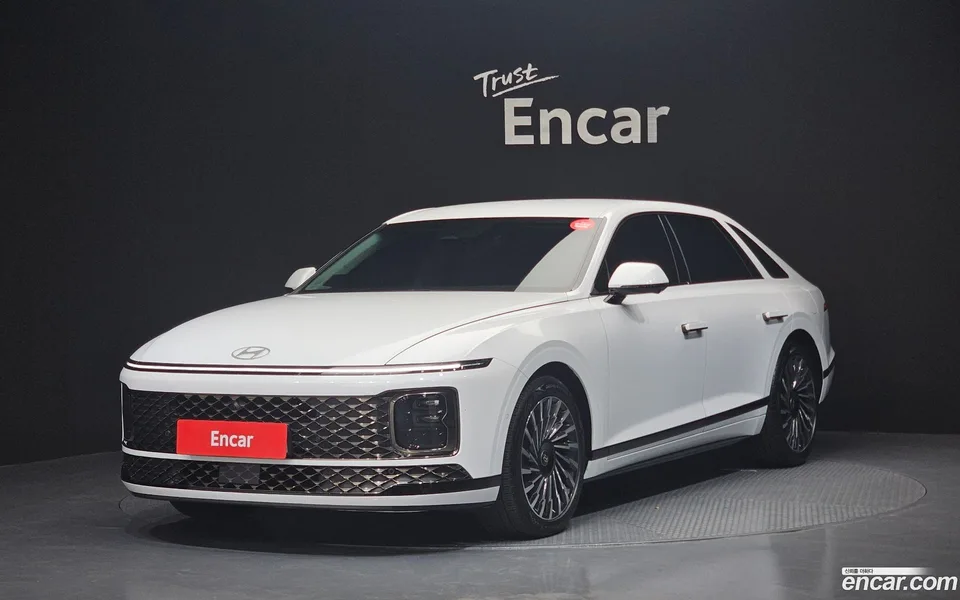 Hyundai Grandeur 2.5 2WD 2024 — фото 1, купить с доставкой в Москву