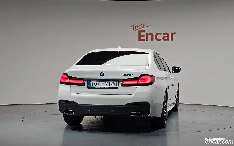BMW 5 Series 520i M 2022 — миниатюра 4