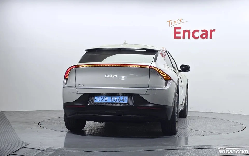Kia EV6 2022 — миниатюра 4