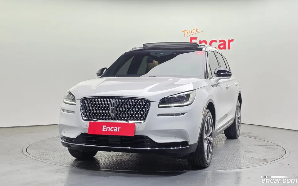 Lincoln Corsair 2.0 AWD 2022 — миниатюра 2