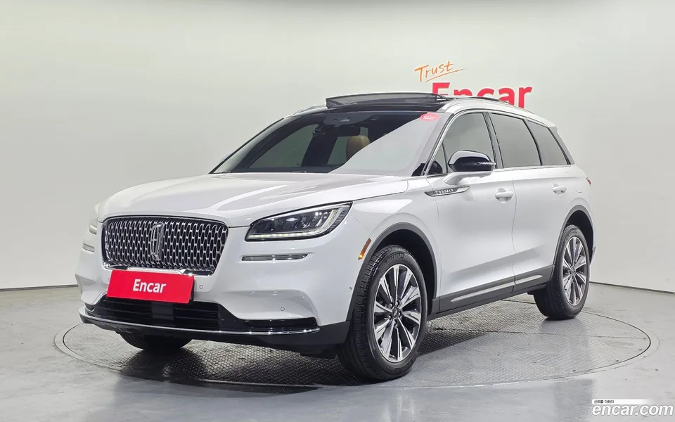 Lincoln Corsair 2.0 AWD 2022 — фото 1, купить с доставкой в Москву