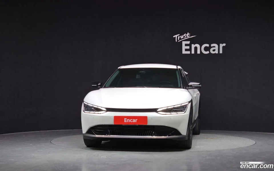Kia EV6 2022 — миниатюра 3