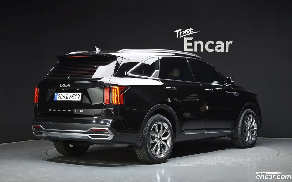 Kia Sorento 2.5T 2WD 2022 — миниатюра 2