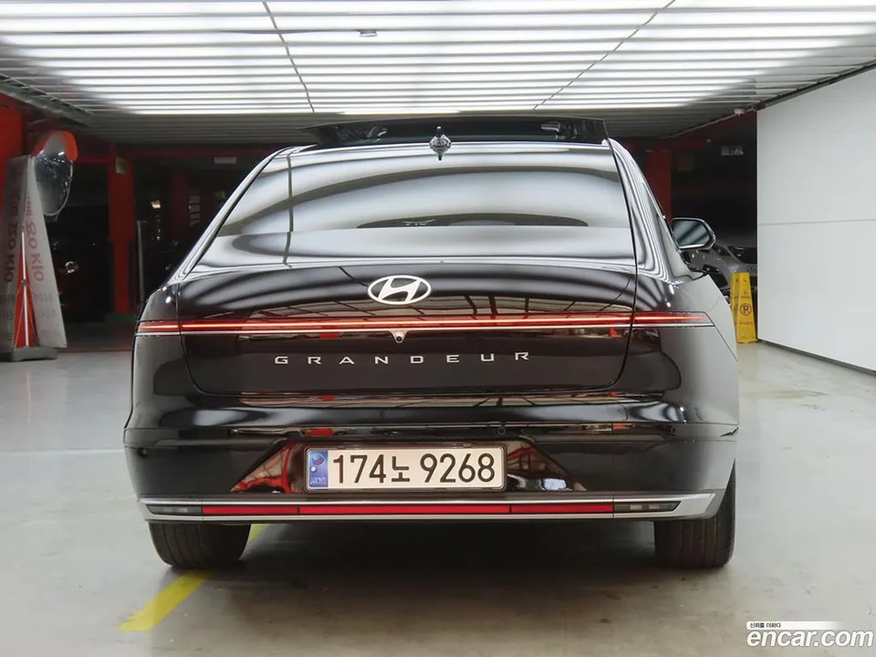 Hyundai Grandeur Hybrid 2023 — миниатюра 3