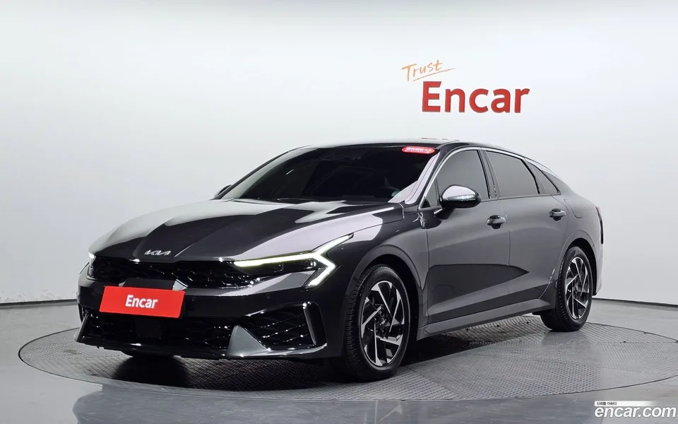 Kia K5 Hybrid 2024 — фото 1, купить с доставкой в Москву