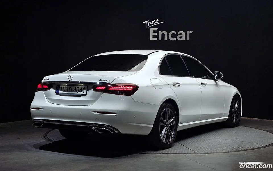 Mercedes-Benz E-Class E250 2023 — миниатюра 2