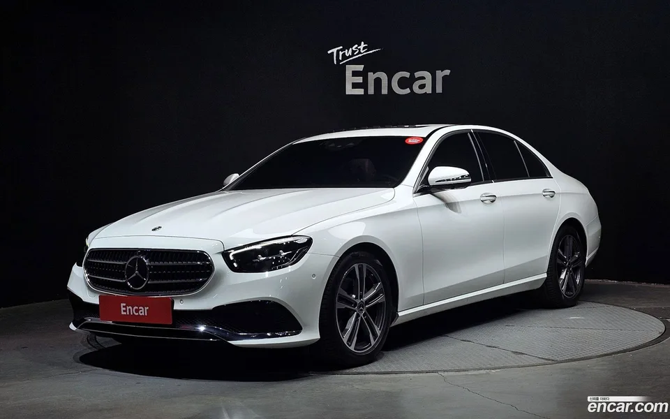 Mercedes-Benz E-Class E250 2023 — фото 1, купить с доставкой в Москву