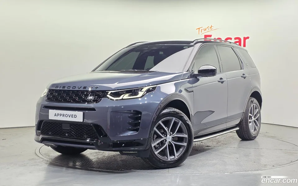 Land Rover Discovery Sport P250 SE 2025 — фото 1, купить с доставкой в Москву