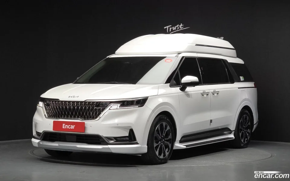 Kia Carnival 9 2023 — фото 1, купить с доставкой в Москву