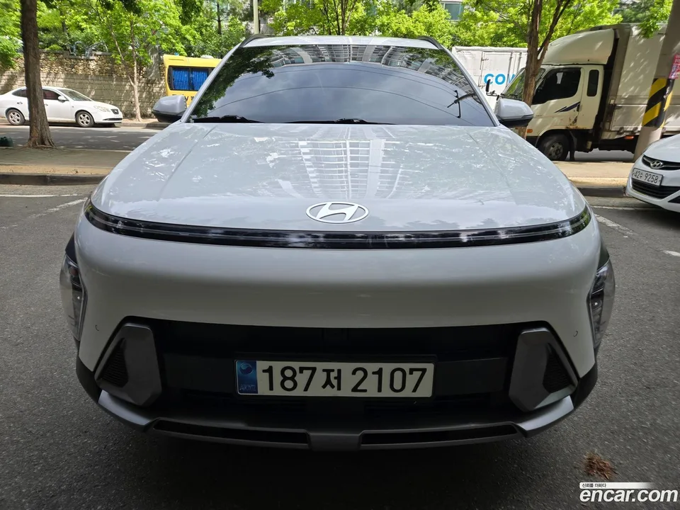 Hyundai Kona 1.6 2WD 2023 — миниатюра 2