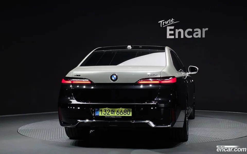 BMW 7 Series 740d xDrive M 2025 — миниатюра 4