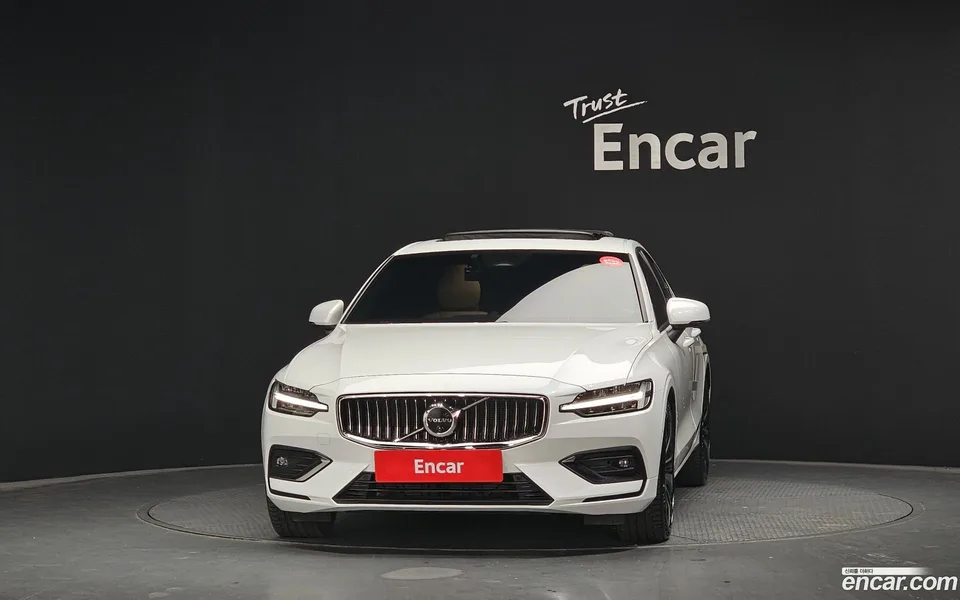 Volvo S60 B5 2024 — миниатюра 3