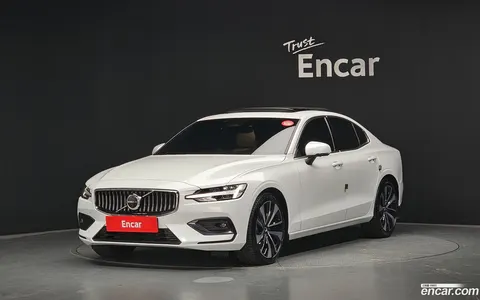 Volvo S60 2024 купить в Москве