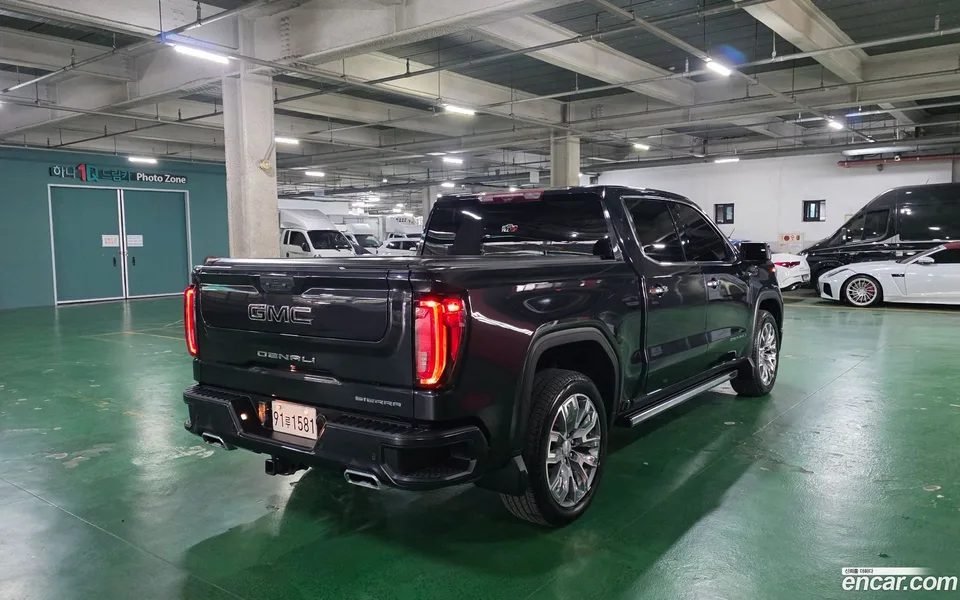 GMC Sierra -X 2023 — миниатюра 2