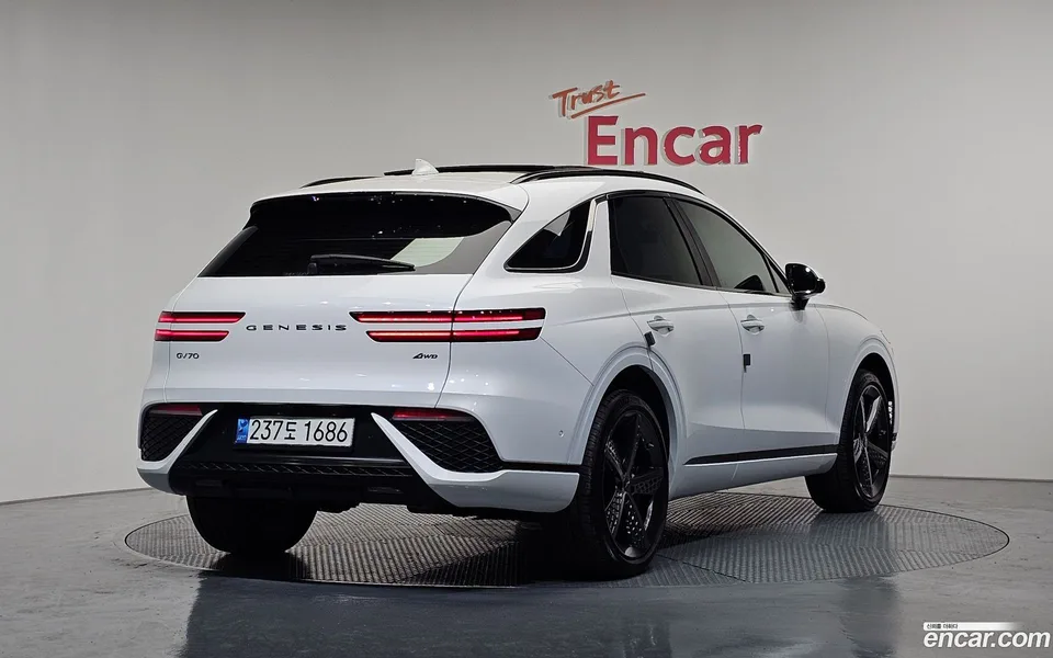 Genesis GV70 2.2 AWD 2023 — миниатюра 2
