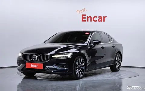 Volvo S60 2023 купить в Москве