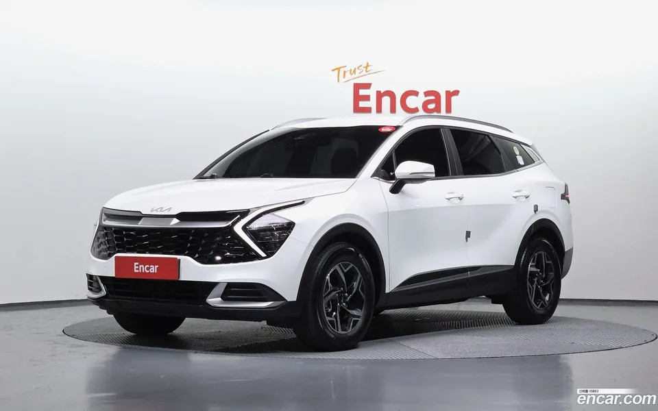 Kia Sportage 1.6 2WD 2023 — фото 1, купить с доставкой в Москву