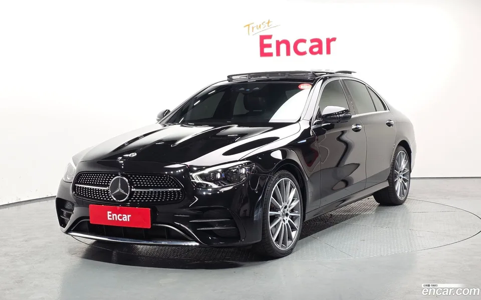 Mercedes-Benz E-Class E350 4MATIC AMG Line 2022 — фото 1, купить с доставкой в Москву