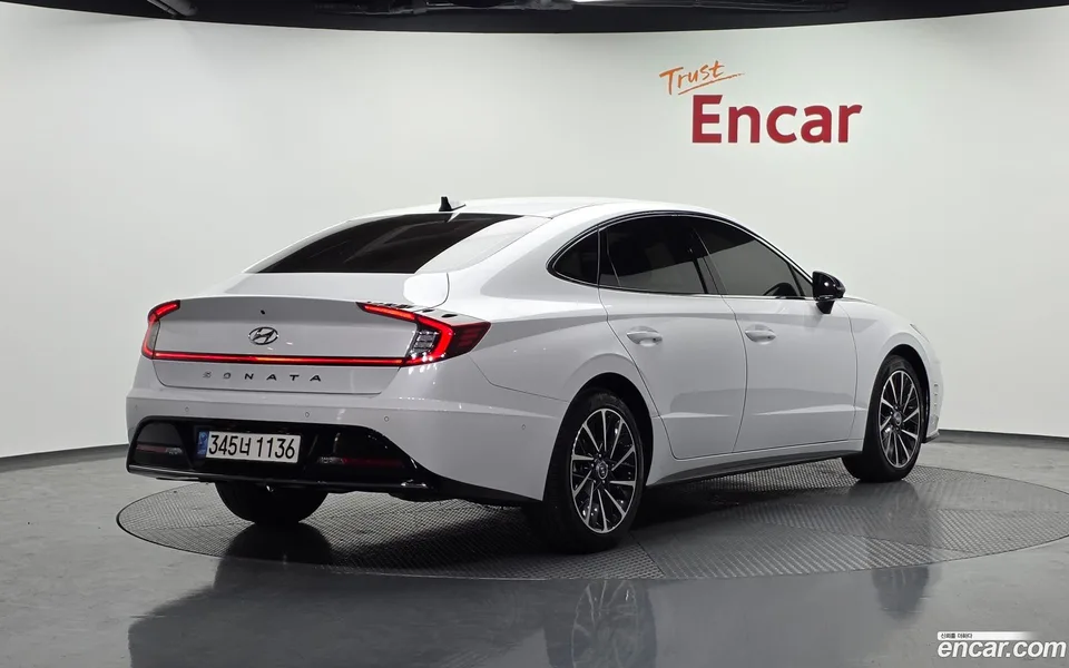 Hyundai Sonata 2.0 2022 — миниатюра 2