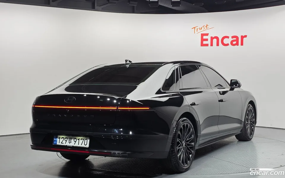 Hyundai Grandeur Hybrid 2024 — миниатюра 2
