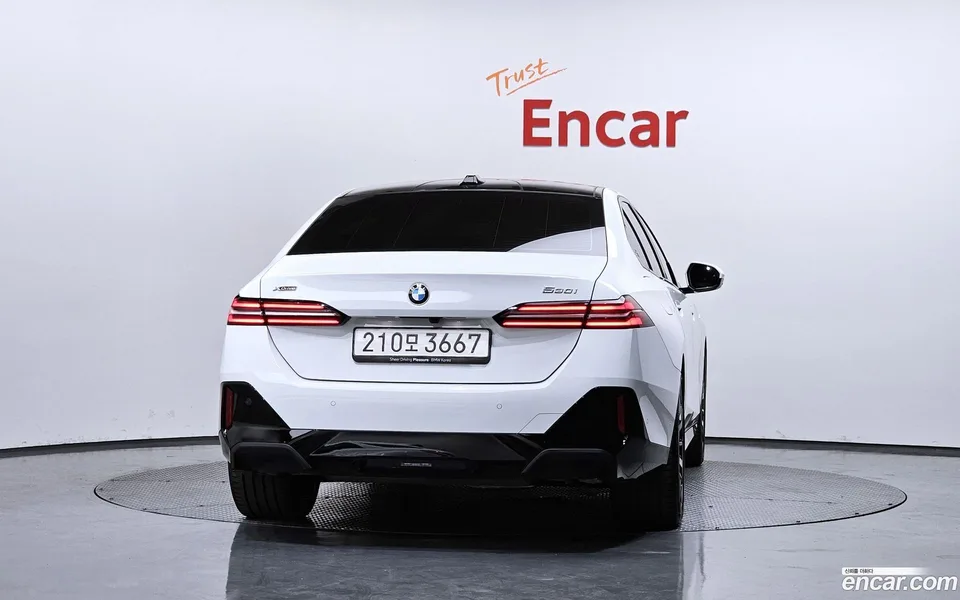 BMW 5 Series 530i xDrive M 2025 — миниатюра 4