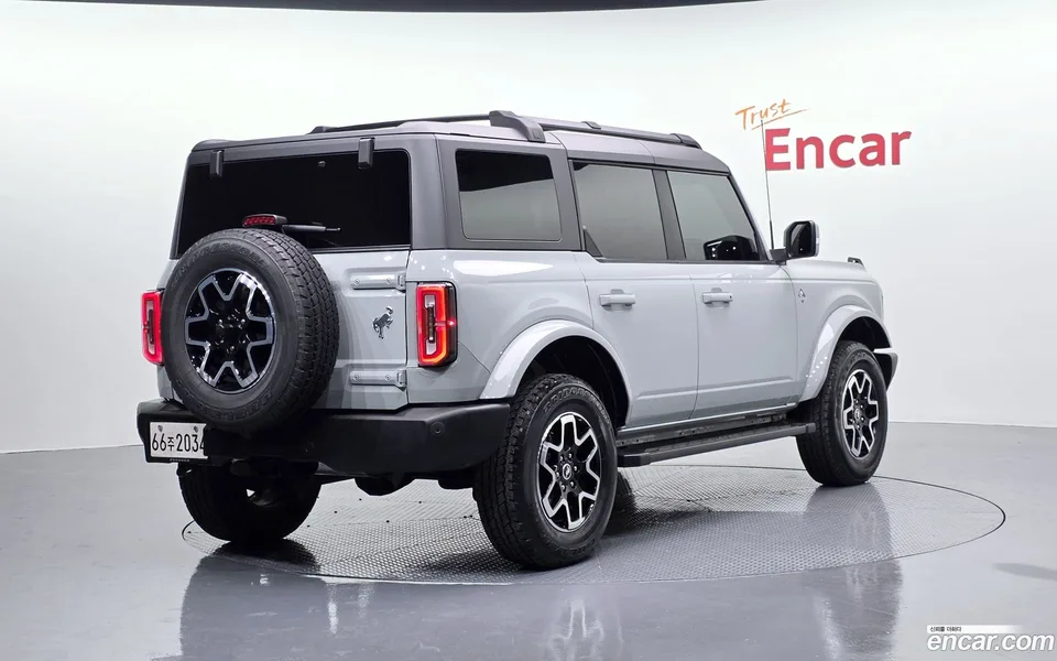 Ford Bronco 2.7 2022 — миниатюра 2