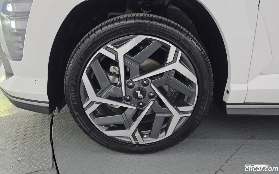 Hyundai Kona 1.6 2WD 2023 — миниатюра 5