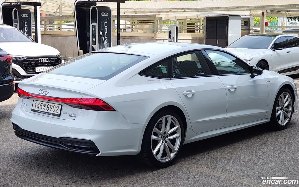 Audi A7 (4K) 55 TFSI e 2025 — миниатюра 2