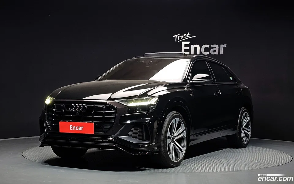 Audi Q8 (4M) 55 TFSI 2023 — фото 1, купить с доставкой в Москву