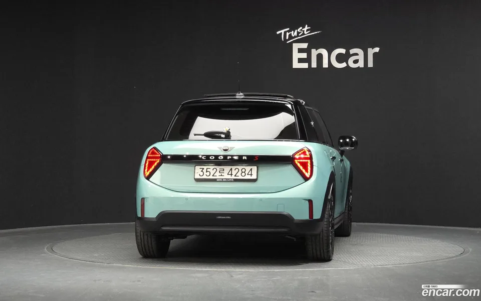 MINI Cooper S 5 2024 — миниатюра 4