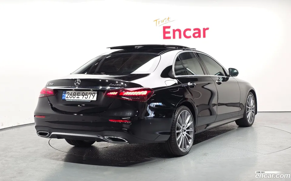 Mercedes-Benz E-Class E350 4MATIC AMG Line 2022 — миниатюра 2