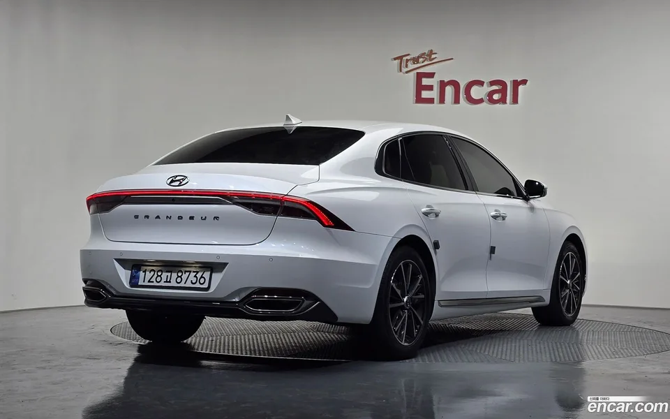 Hyundai Grandeur IG 3.3 2022 — миниатюра 2