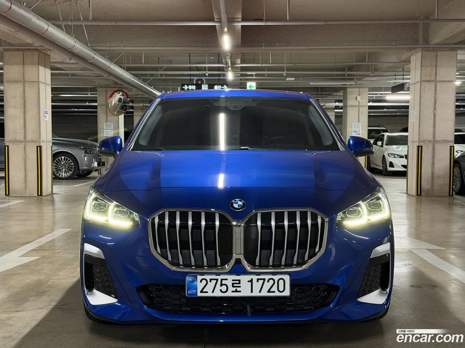 BMW 2 Series Active Tourer 220i M 2025 — миниатюра 3