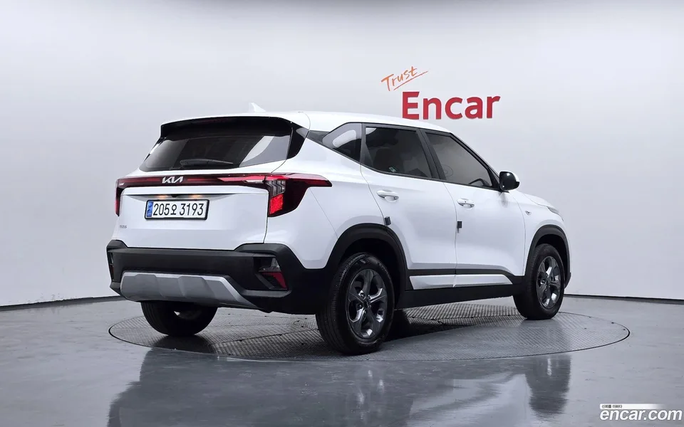 Kia Seltos 1.6 2WD 2024 — миниатюра 2