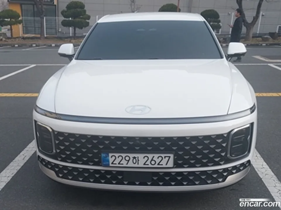 Hyundai Grandeur Hybrid 2025 — фото 1, купить с доставкой в Москву