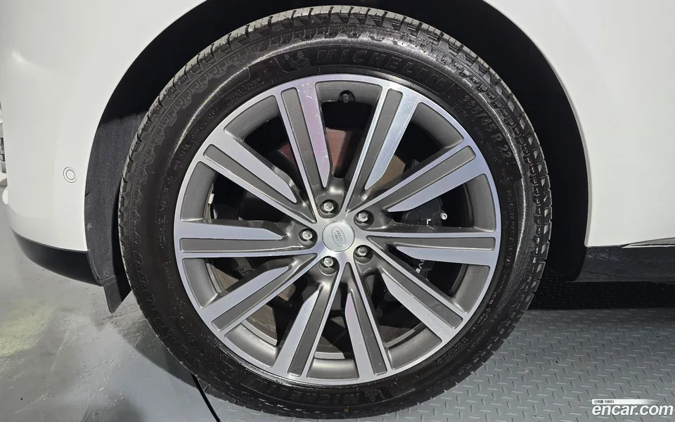 Land Rover Range Rover P550E AB 2025 — миниатюра 5