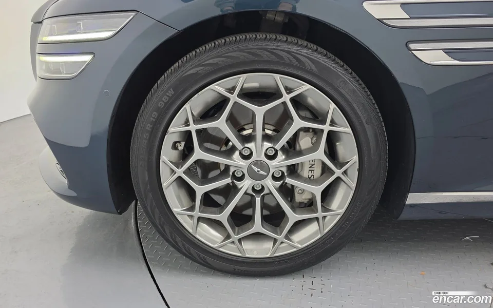 Genesis G80 2.5 AWD 2023 — миниатюра 5