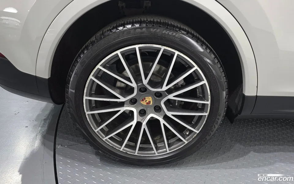 Porsche Cayenne 3.0 2022 — миниатюра 5